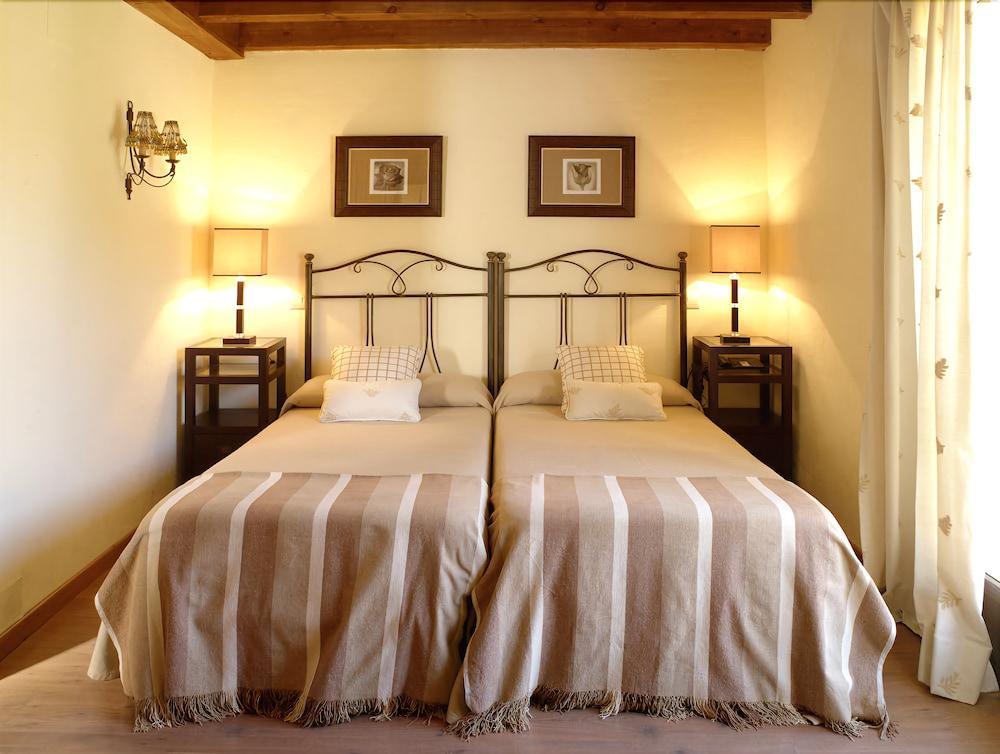 Navacepedilla de Corneja Hotel Ribera Del Corneja מראה חיצוני תמונה