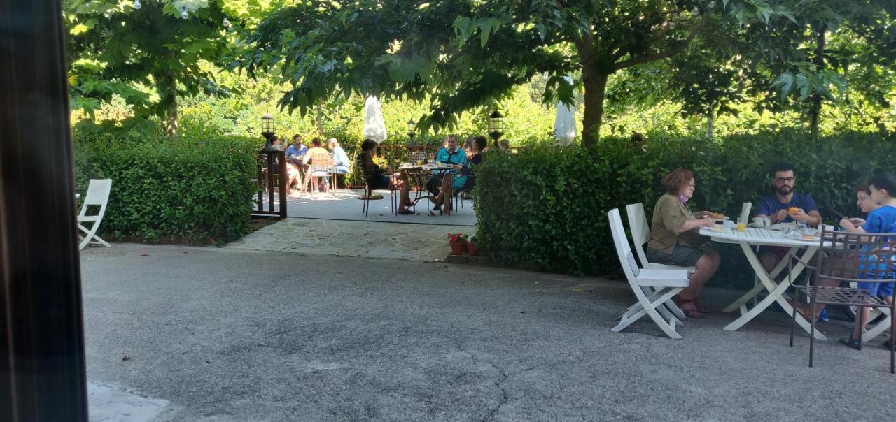 Navacepedilla de Corneja Hotel Ribera Del Corneja מראה חיצוני תמונה