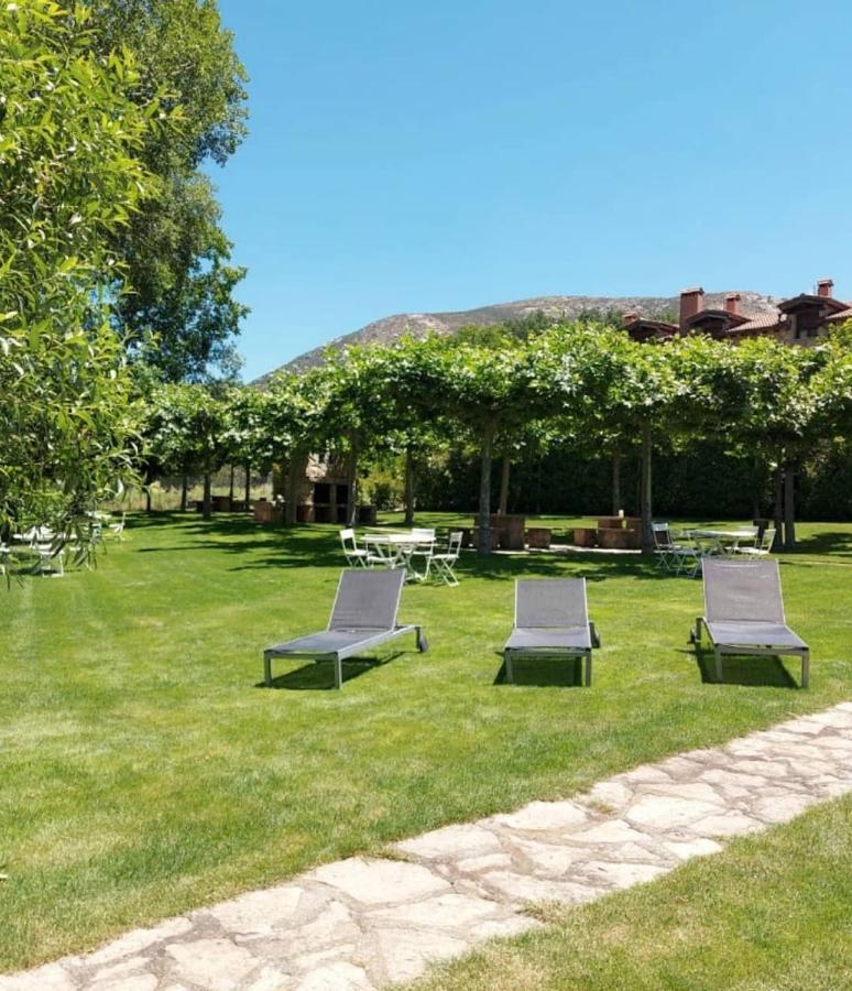 Navacepedilla de Corneja Hotel Ribera Del Corneja מראה חיצוני תמונה
